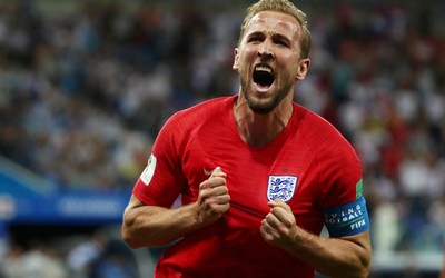 安博电竞独家-C罗点球命中帮助球队登顶积分榜并庆祝